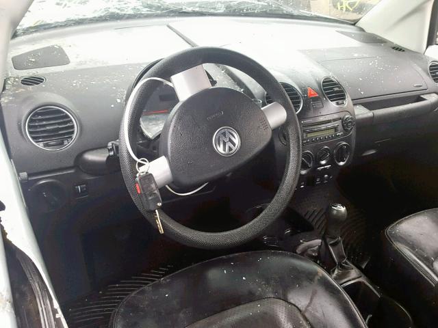 3VWRF31Y96M318228 - 2006 VOLKSWAGEN NEW BEETLE Silber Foto 9