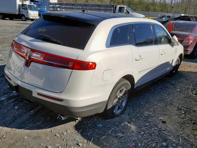 2LMHJ5AT1CBL53386 - 2012 LINCOLN MKT CREAM photo 4