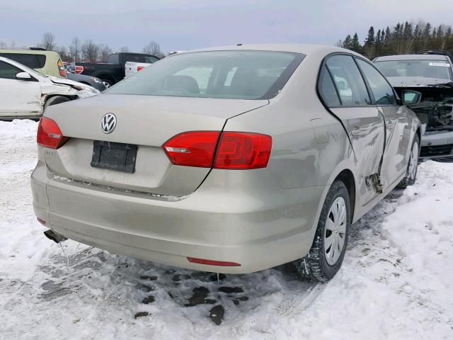 3VW2K7AJ8DM286361 - 2013 VOLKSWAGEN JETTA BASE TAN photo 4