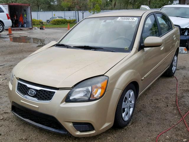 KNADH4A37B6731306 - 2011 KIA RIO BASE GOLD photo 2