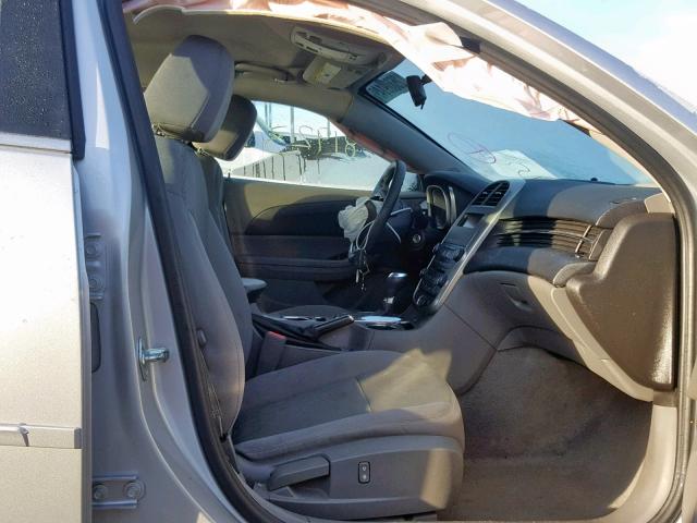 1G11B5SA5GF164460 - 2016 CHEVROLET MALIBU LIM 银色 照片 5