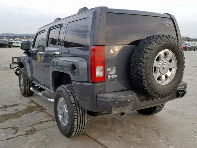 5GTEN13EX98108525 - 2009 HUMMER H3 GRAY photo 3