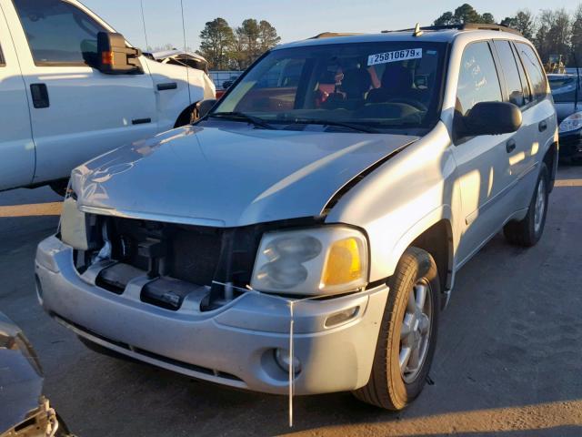 1GKDS13S472140425 - 2007 GMC ENVOY SILVER photo 2