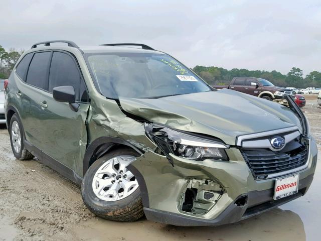 JF2SKACC5KH426044 - 2019 SUBARU FORESTER GREEN photo 1