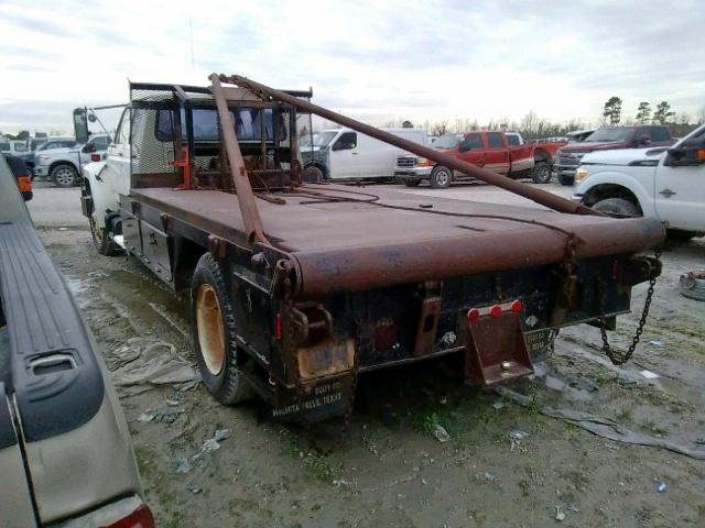 1FDNF60J6NVA31291 - 1992 FORD F600 WHITE photo 3