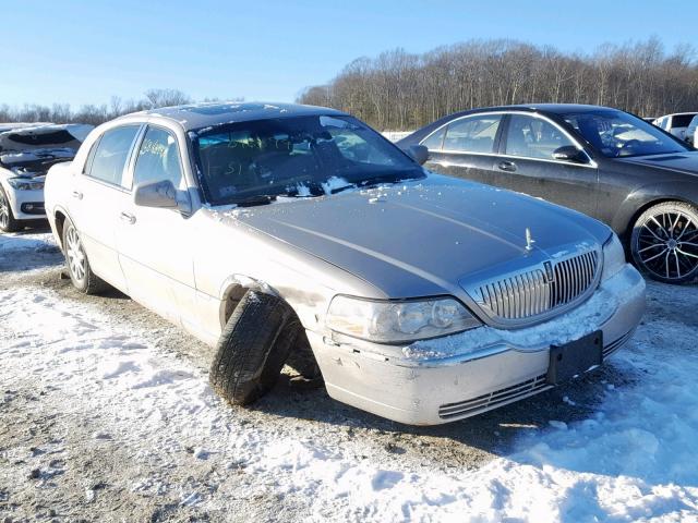 1LNHM82V47Y628939 - 2007 LINCOLN TOWN CAR S GRAY photo 1