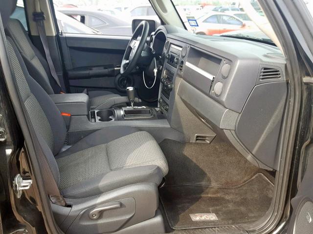 1J8HH48K78C158525 - 2008 JEEP COMMANDER BLACK photo 5
