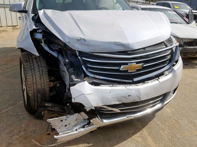 1GNKRJKD2HJ103132 - 2017 CHEVROLET TRAVERSE P WHITE photo 9