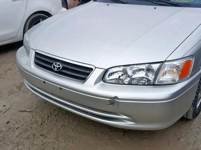 4T1BF28K41U120141 - 2001 TOYOTA CAMRY LE SILVER photo 9