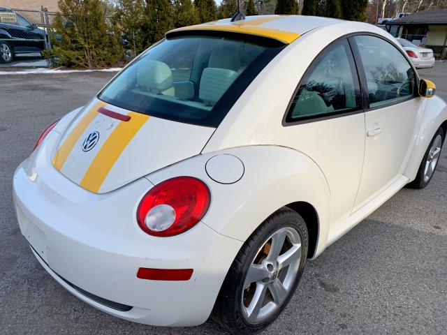 3VWFG31C48M510714 - 2008 VOLKSWAGEN NEW BEETLE WHITE photo 3