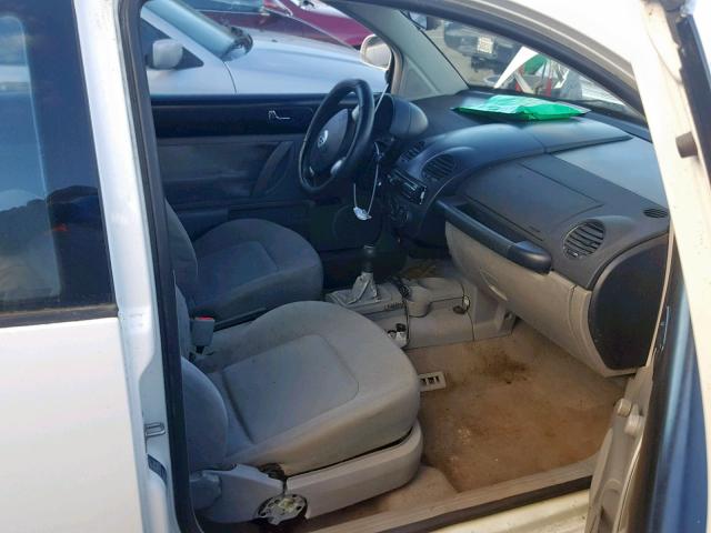 3VWBA21C7YM467979 - 2000 VOLKSWAGEN NEW BEETLE Weiß Foto 5