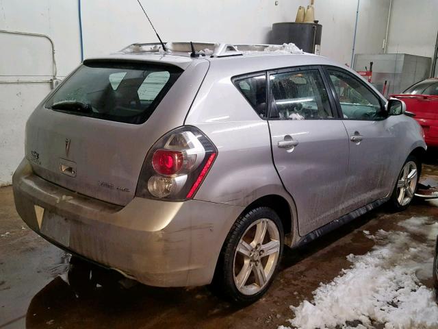 5Y2SM6E0XAZ418751 - 2010 PONTIAC VIBE SILVER photo 4