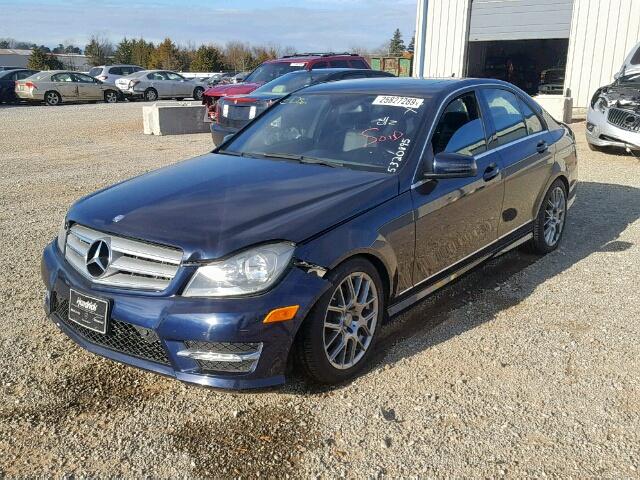 WDDGF4HB0DR257337 - 2013 MERCEDES-BENZ C 250 BLUE photo 2