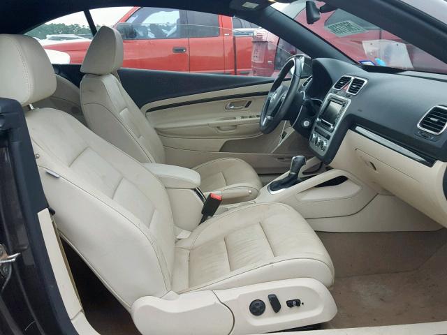 WVWFW8AH3EV000497 - 2014 VOLKSWAGEN EOS LUX 棕色 照片 5