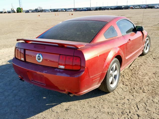 1ZVFT82H655256394 - 2005 FORD MUSTANG GT RED photo 4