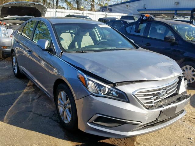 5NPE24AF8HH550054 - 2017 HYUNDAI SONATA SE SILVER photo 1