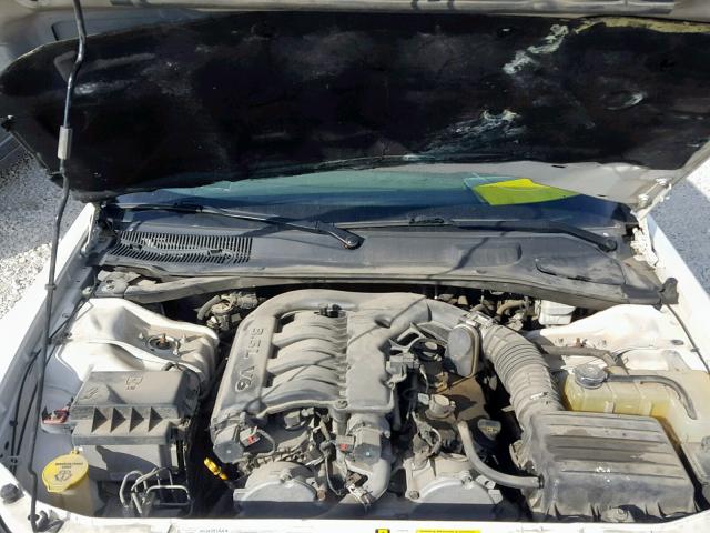 2D4FV47V47H754922 - 2007 DODGE MAGNUM SXT WHITE photo 7