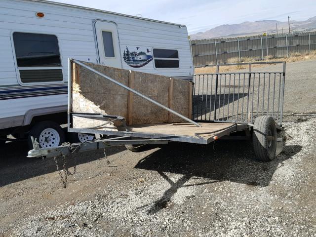 10NV1486 - 2010 UTILITY TRAILER SILVER photo 2