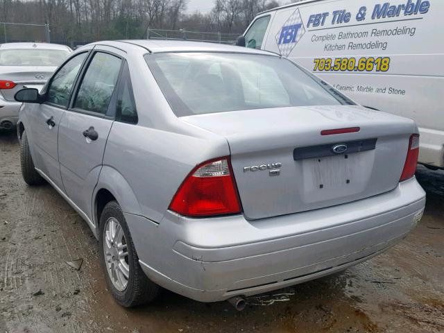 1FAFP34N47W362892 - 2007 FORD FOCUS ZX4 SILVER photo 3