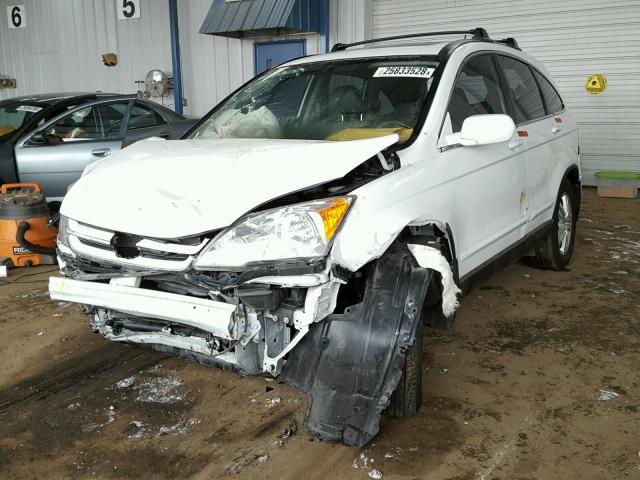 JHLRE4H77BC017786 - 2011 HONDA CR-V EXL WHITE photo 2