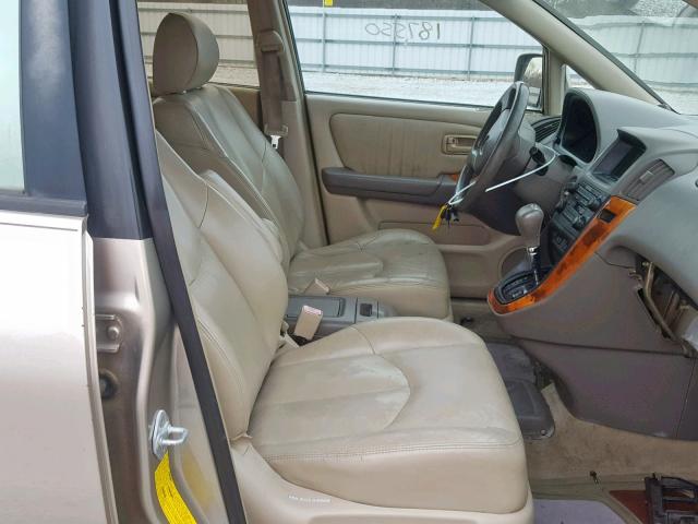 JT6HF10U1Y0118748 - 2000 LEXUS RX 300 GOLD photo 5