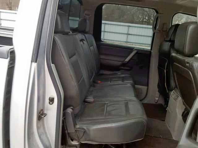 1N6AA07BX4N586236 - 2004 NISSAN TITAN XE SILVER photo 6