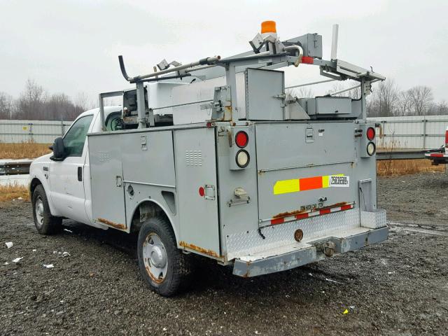 1FDSF30506EC11999 - 2006 FORD F350 SRW S WHITE photo 3