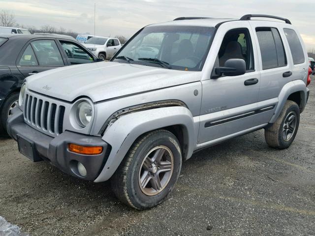 1J4GL48K04W206872 - 2004 JEEP LIBERTY SP SILVER photo 2