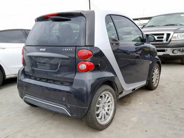 WMEEJ3BA1DK672980 - 2013 SMART FORTWO PUR BLACK photo 4