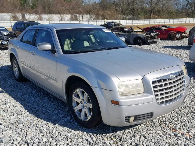 2C3KA53G86H271604 - 2006 CHRYSLER 300 TOURIN SILVER photo 1