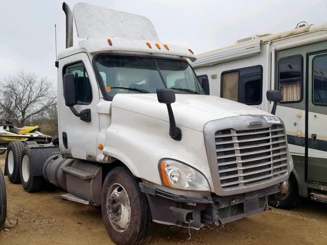 1FUJGEDV9CSBD3732 - 2012 FREIGHTLINER CASCADIA 1 WHITE photo 1