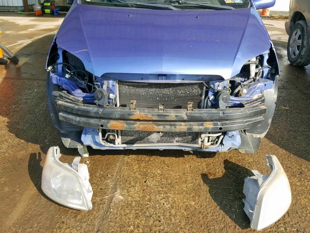 KL1TD66E19B388940 - 2009 CHEVROLET AVEO LS BLUE photo 9