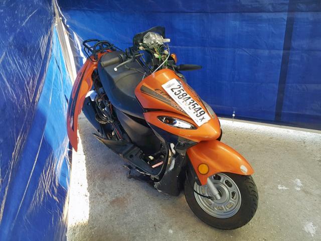 LB2G8TAA3G1000069 - 2016 GEEL SCOOTER ORANGE photo 1