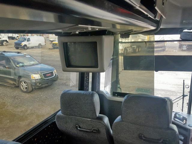 3BMKHM3A11S090067 - 2001 MOTOR COACH INDUSTRIES TRANSIT BU BLACK photo 9