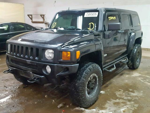 5GTDN13E778156802 - 2007 HUMMER H3 BLACK photo 2