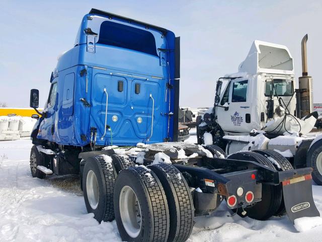 3AKJGLDR1HSJF2821 - 2017 FREIGHTLINER CASCADIA 1 BLUE photo 3