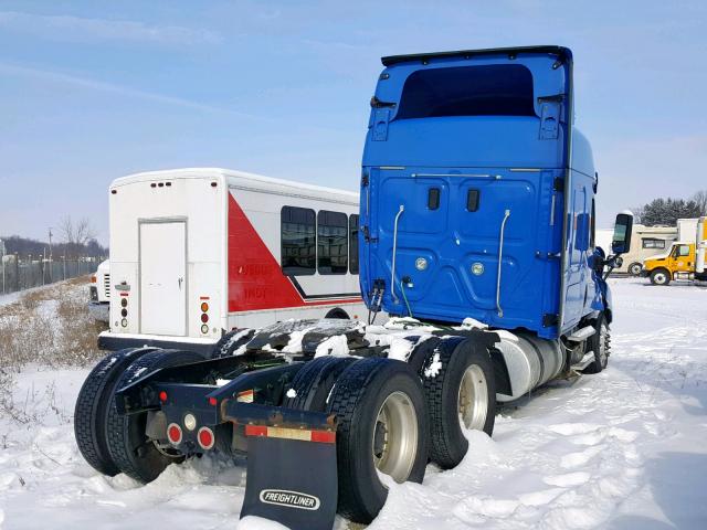 3AKJGLDR1HSJF2821 - 2017 FREIGHTLINER CASCADIA 1 BLUE photo 4