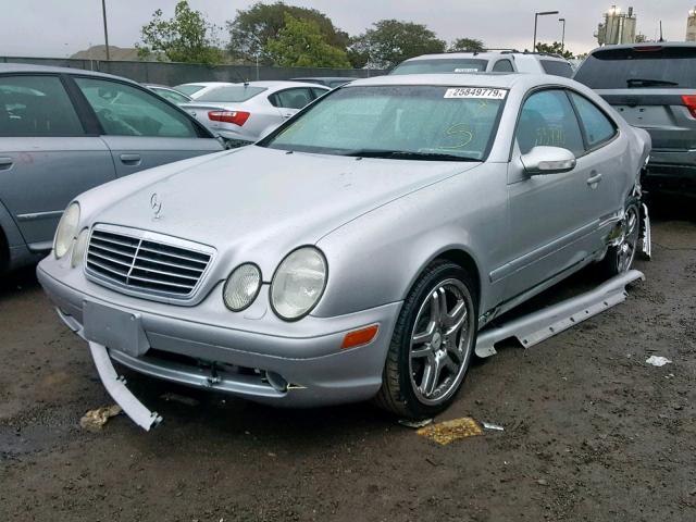 WDBLJ74G42T111256 - 2002 MERCEDES-BENZ CLK 55 AMG SILVER photo 2