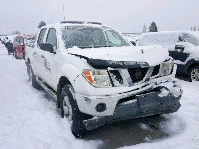 1N6AD07W75C463422 - 2005 NISSAN FRONTIER C WHITE photo 1