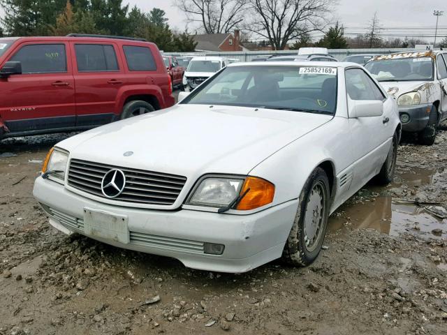 WDBFA66E9LF011060 - 1990 MERCEDES-BENZ 500 SL WHITE photo 2