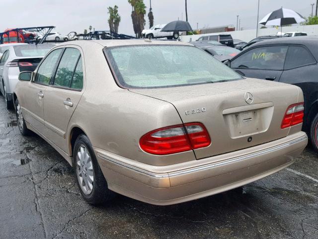 WDBJF65J4YB144074 - 2000 MERCEDES-BENZ E 320 GOLD photo 3