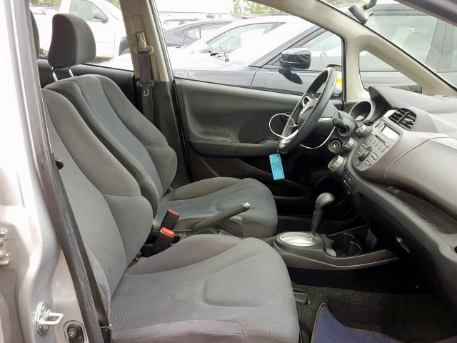 JHMGE8H32DC081406 - 2013 HONDA FIT SILVER photo 5