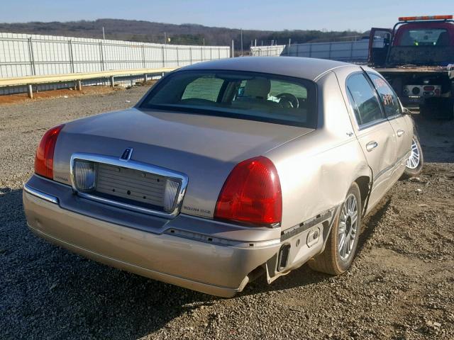 1LNHM82V47Y617102 - 2007 LINCOLN TOWN CAR S GOLD photo 4