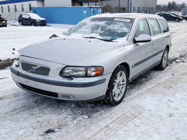 YV1SW53D622211594 - 2002 VOLVO V70 T5 TUR TAN photo 2