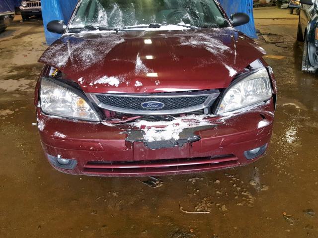 1FAHP34N37W366179 - 2007 FORD FOCUS ZX4 RED photo 9