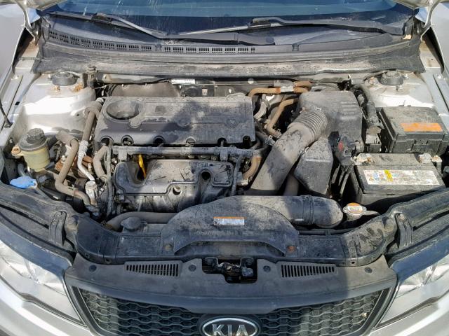 KNAFU6A24C5621716 - 2012 KIA FORTE EX SILVER photo 7