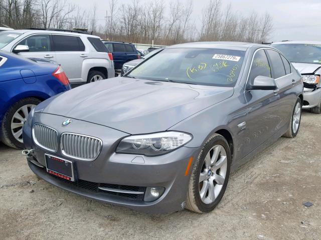 WBAFU9C57BC784847 - 2011 BMW 550 XI GRAY photo 2