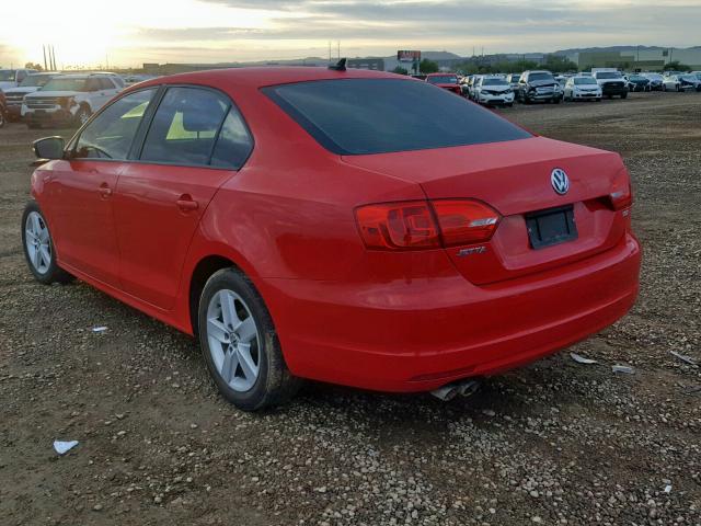 3VWLL7AJ0CM467583 - 2012 VOLKSWAGEN JETTA TDI RED photo 3