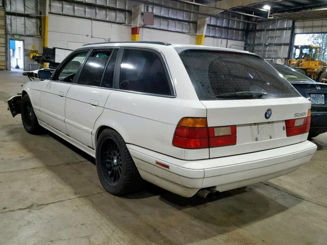 WBAHK2317RGF80266 - 1994 BMW 530 IT WHITE photo 3