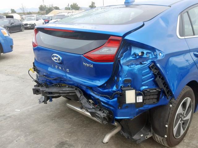 KMHC75LC0JU065867 - 2018 HYUNDAI IONIQ SEL BLUE photo 9